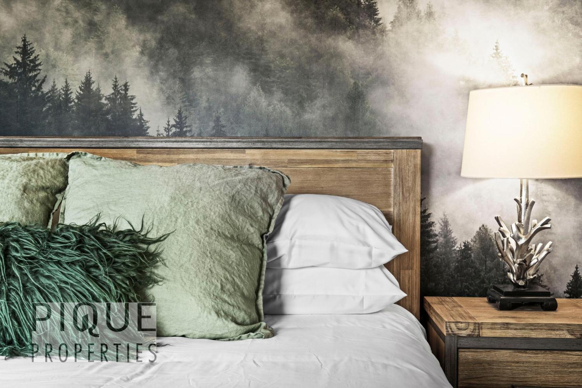 Apartment Mountain Haven Retreat, Pool & Hot Tub, Ug Parking, Fitness Centre, Wifi! Canmore