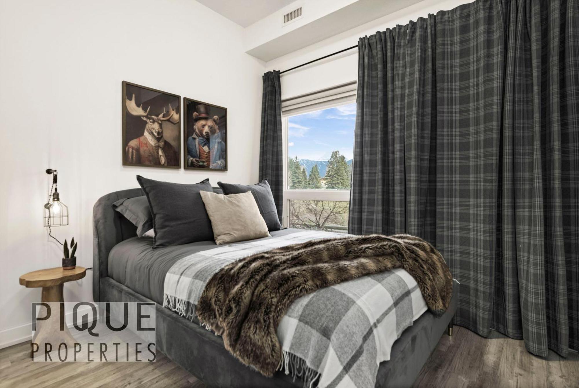 Mountain Haven Retreat, Pool & Hot Tub, Ug Parking, Fitness Centre, Wifi! Apartment Canmore